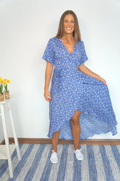 Dress The Maxi Wrap Dress - Ditsy Royal dubai outfit dress brunch fashion mums