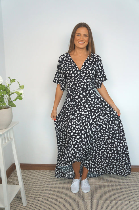 Dress The Maxi Wrap Dress - Wild Abstract dubai outfit dress brunch fashion mums
