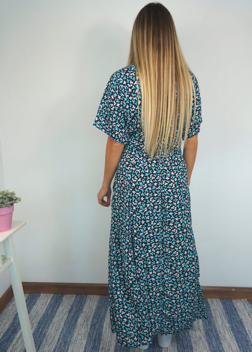 The Fitted Shirt Dress - Midsummer Breeze dubai outfit dress brunch fashion mums