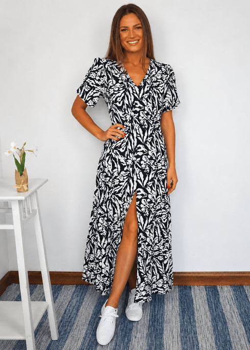 The Helen Dress - Black Bouquet dubai outfit dress brunch fashion mums