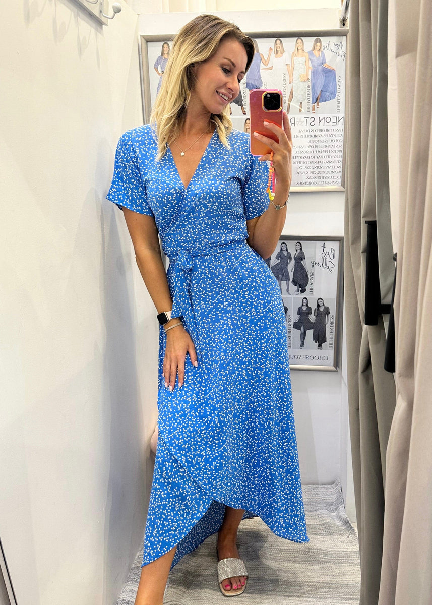 modest wrap dress The Maxi Selkie Ivory Silk Organdy neckline Gathered waist Side mens-warm-styles Size:10 on-demand