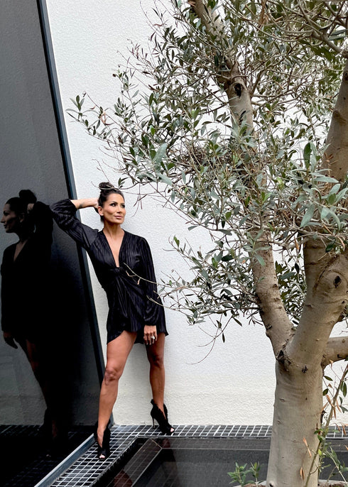 The Perfect Little Wrap Dress - Black Pleats dubai outfit dress brunch fashion mums