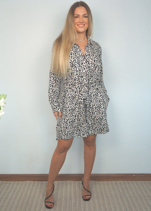 The Sleeved Shirt Dress - White Gold Leopard dubai outfit dress brunch fashion mums