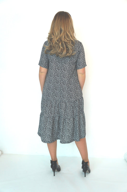 Beach Kaftan KHAKI MINI BLACK POLKA DOTS The Lakes Dress - Ditsy Black Floral dubai outfit dress brunch fashion mums