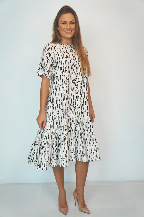 Beach Kaftan The Lakes Dress - Park Life... dubai outfit dress brunch fashion mums