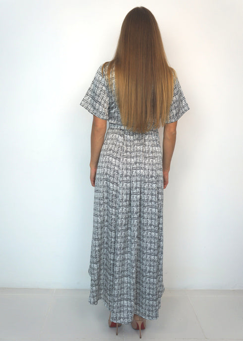 Dress The Maxi Wrap Dress - Checkered Nights dubai outfit dress brunch fashion mums