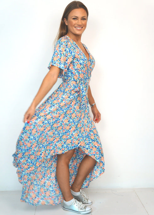 Dress The Maxi Wrap Dress - Summertime Greece dubai outfit dress brunch fashion mums