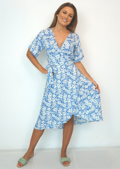 Dress The Wrap Dress - Floral Skies... dubai outfit dress brunch fashion mums