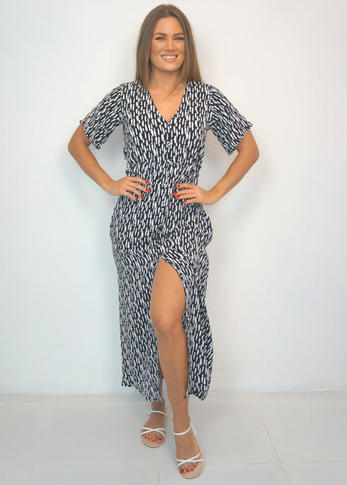 Dresses The Helen Dress - Mj Dashes dubai outfit dress brunch fashion mums