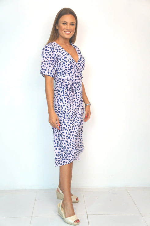 The Flirty Wrap Dress Midi - Hamptons Weekend dubai outfit dress brunch fashion mums