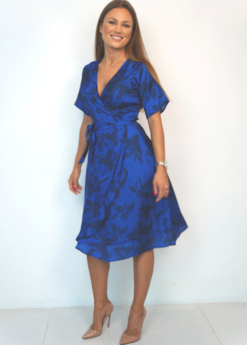 The Flirty Wrap Dress Midi - Royal Garden dubai outfit dress brunch fashion mums