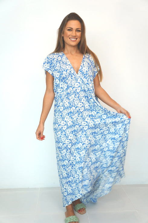 The Kate Maxi Dress - Floral Skies... dubai outfit dress brunch fashion mums