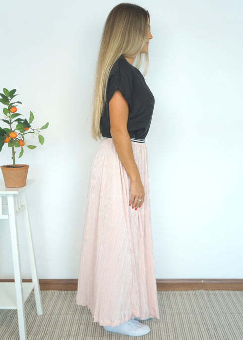 The Pleated Maxi Skirt - Nude Pink Pleats dubai outfit dress brunch fashion mums