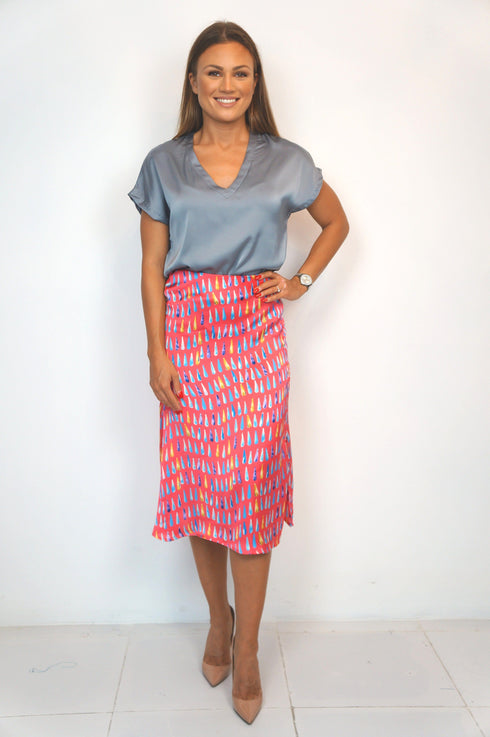 The Satin Tee - Steel Grey dubai outfit dress brunch fashion mums