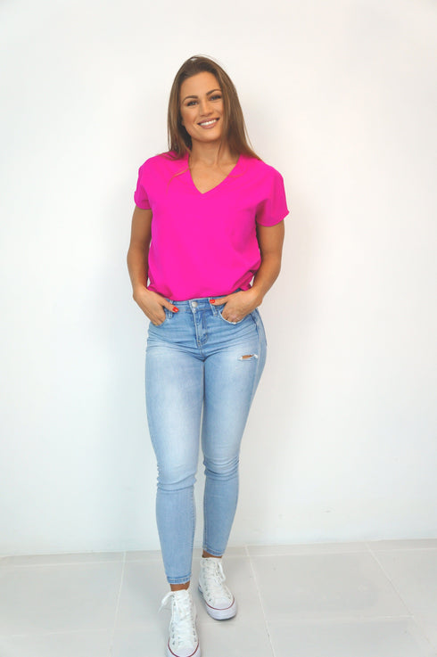 The Tee - Hot Pink dubai outfit dress brunch fashion mums