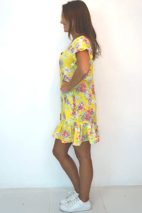 The V Flirty Anywhere Dress - Summer Yellow Floral dubai outfit dress brunch fashion mums