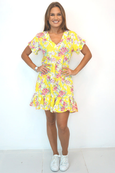 The V Flirty Anywhere Dress - Summer Yellow Floral dubai outfit dress brunch fashion mums