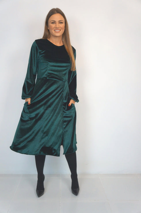 The Velvet Pixie Dress - Green Velvet dubai outfit dress brunch fashion mums