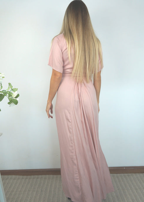 Dress The Maxi Wrap Dress - Dusty Pink dubai outfit dress brunch fashion mums