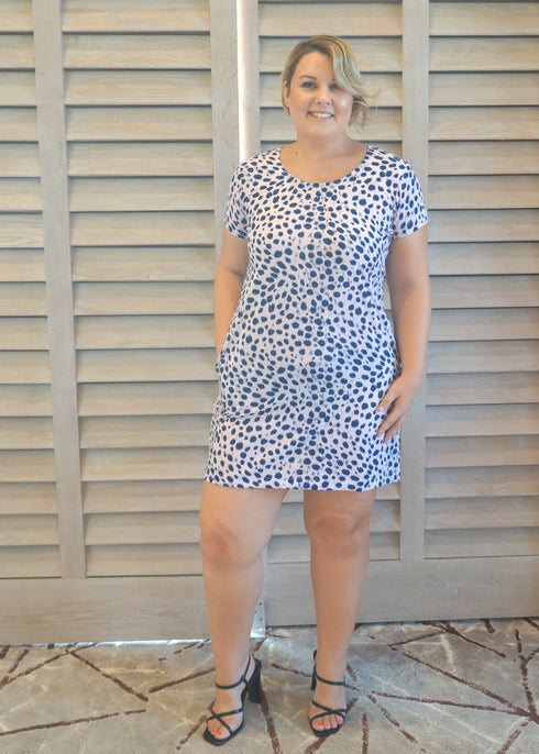 Dress The Mini Anywhere Dress Curve - Hamptons Weekend dubai outfit dress brunch fashion mums