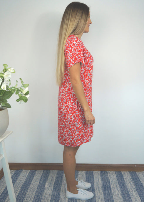 Dress The V Mini Anywhere Dress - Lipstick Flowers dubai outfit dress brunch fashion mums