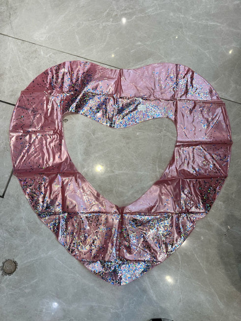 Pink Glitter Heart Ring The Inflatables dubai outfit dress brunch fashion mums