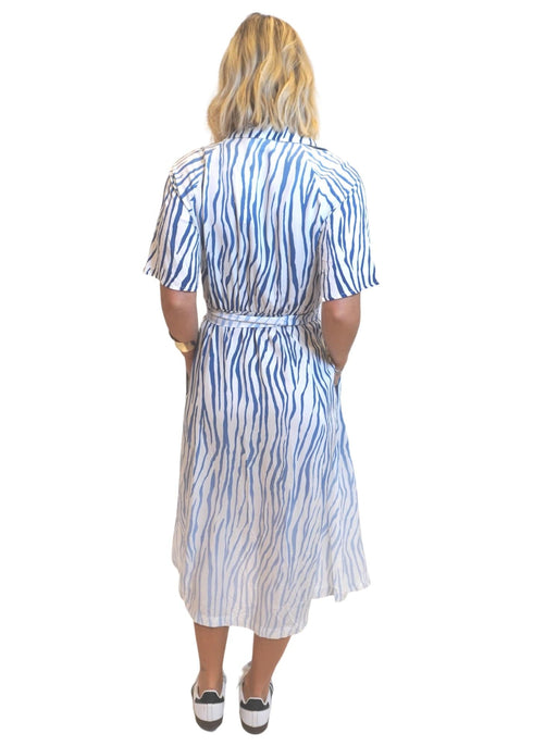 The Perfect Shirt Dress - Zebra Skies dubai outfit dress brunch fashion mums