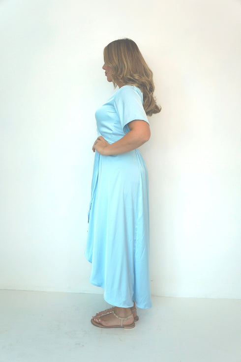 Dress The Maxi Wrap Dress - Ice Blue Silk dubai outfit dress brunch fashion mums