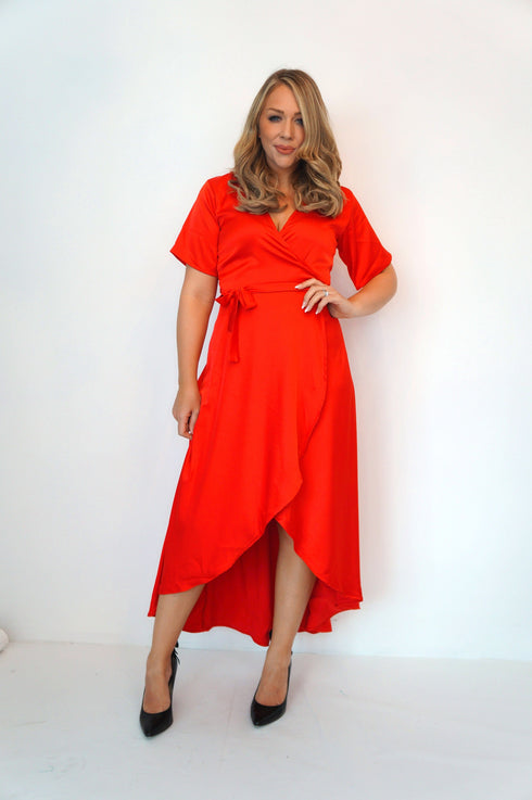 Dress The Maxi Wrap Dress - Mac Red Satin dubai outfit dress brunch fashion mums