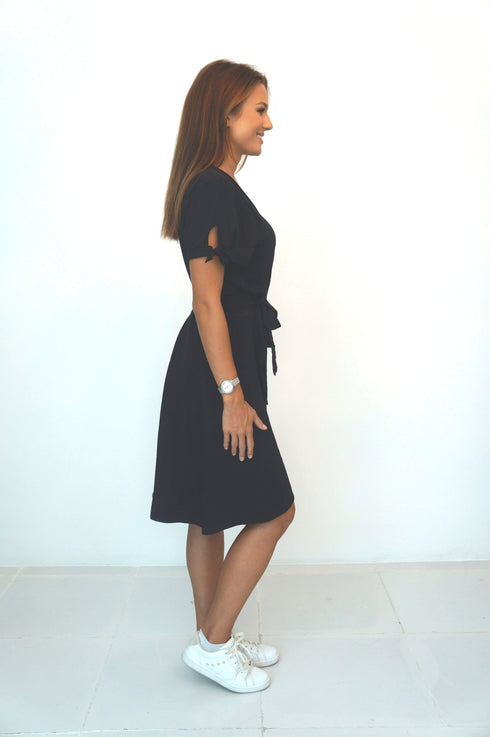 Dress The Midi Wrap Dress - Midnight Black dubai outfit dress brunch fashion mums