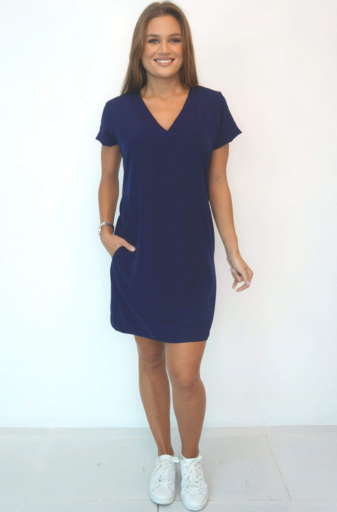 Dress The V Mini Anywhere Dress - Perfect Navy dubai outfit dress brunch fashion mums
