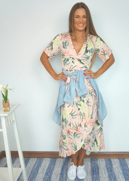 Dress The Wrap Dress - Life's A Peach dubai outfit dress brunch fashion mums