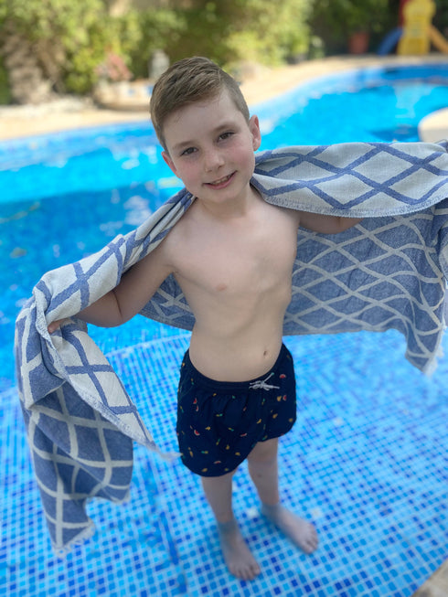 Summer Towels - Diamond Sky dubai outfit dress brunch fashion mums