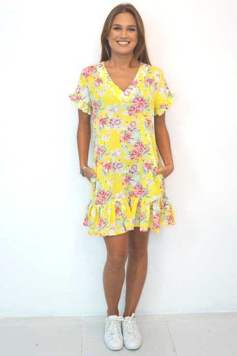 The V Flirty Anywhere Dress - Summer Yellow Floral dubai outfit dress brunch fashion mums