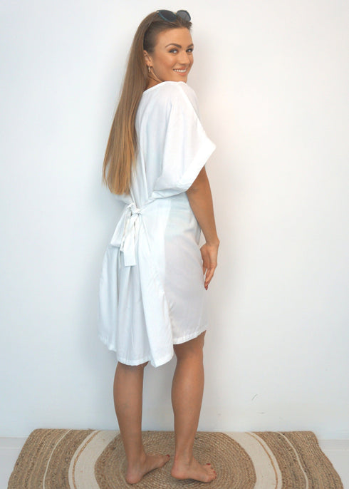 PURE WHITE Tie Back Kaftan - Pure White dubai outfit dress brunch fashion mums